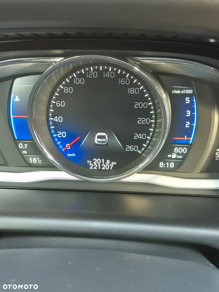 Volvo XC 60 - 6