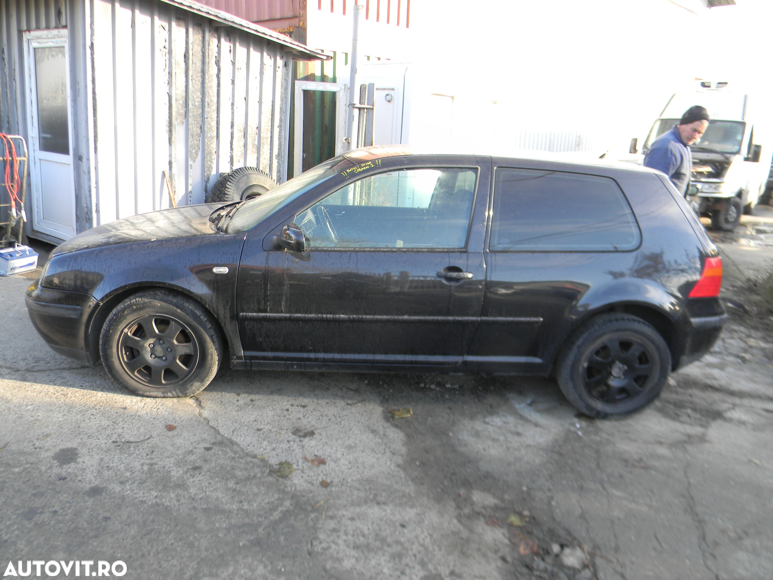 Dezmembrari  VW GOLF 4  1997  > 2006 1.6 16V Benzina - 2