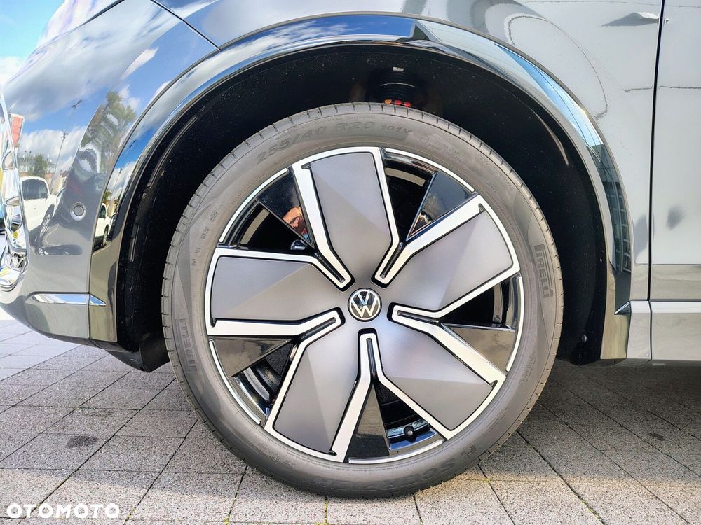 Volkswagen Tiguan - 10