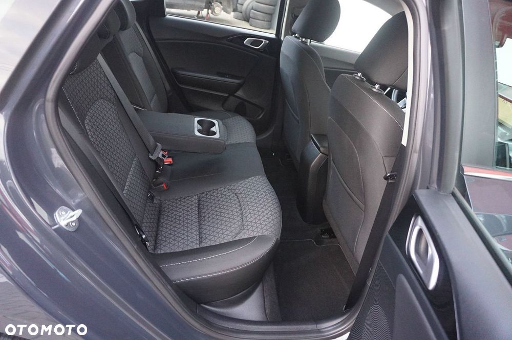 Kia Ceed 1.5 T-GDI DCT7 OPF Spirit - 19