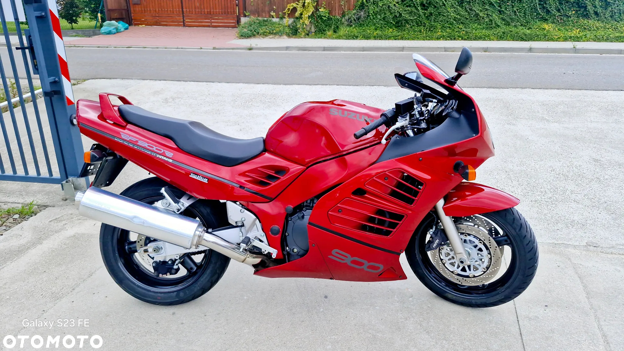 Suzuki RF - 6