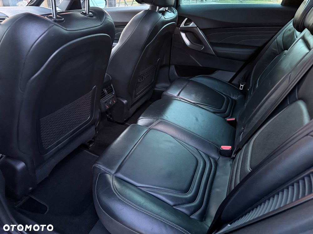 Citroën DS5 Hybrid4 EGS6 SportChic - 19