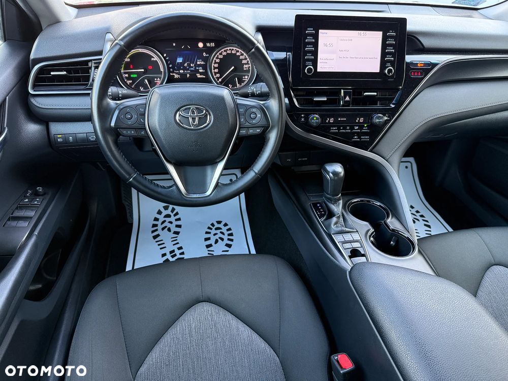 Toyota Camry 2.5 Hybrid Comfort CVT - 4