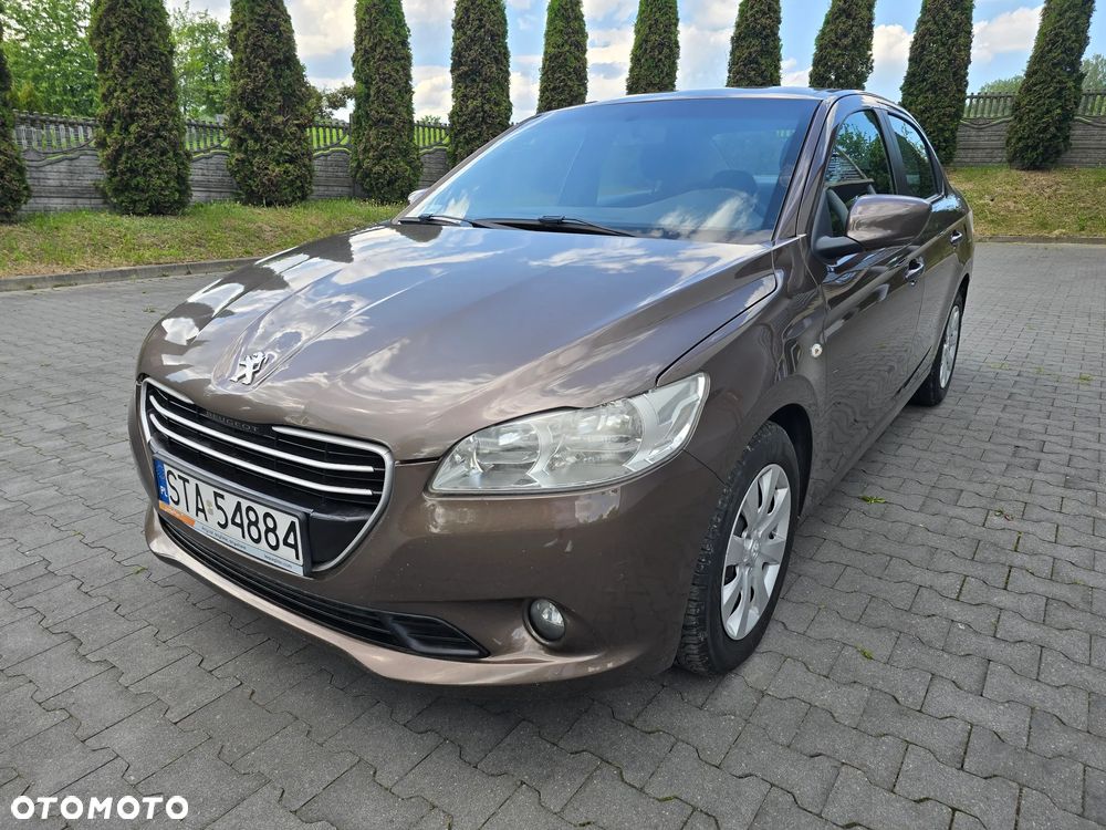 Peugeot 301 1.6 HDi Active - 1