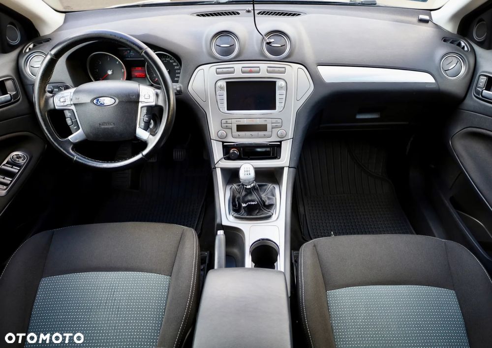 Ford Mondeo - 21