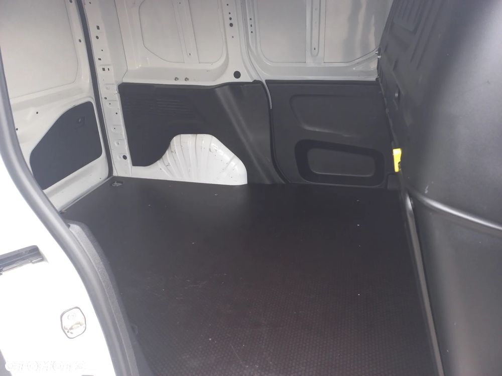 Peugeot Partner - 15