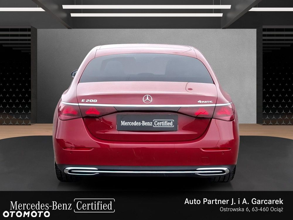 Mercedes-Benz Klasa E 200 mHEV 4-Matic Avantgarde 9G-Tronic - 4