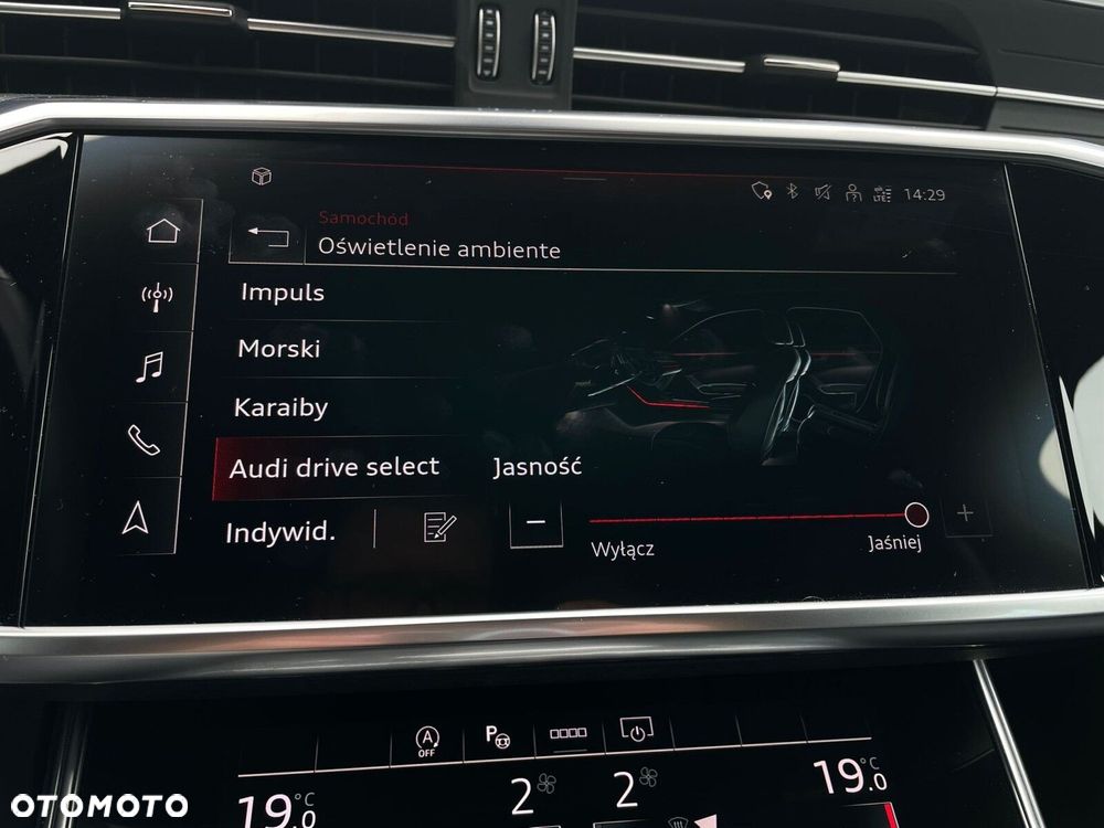 Audi A6 Avant - 30