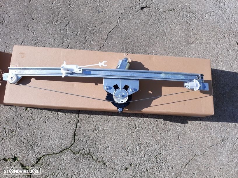 Elevador Renault Trafic  Opel Vivaro 2007-2013  NOVO - 1
