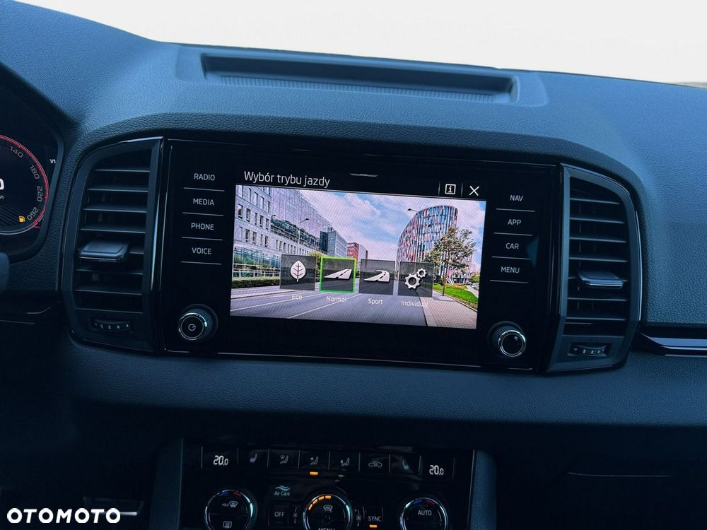 Skoda Karoq 1.5 TSI DSG Sportline - 22