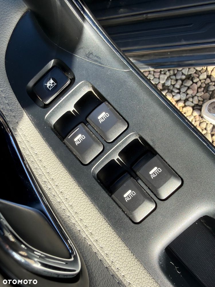 Kia Ceed 1.6 GDI DCT Vision - 22