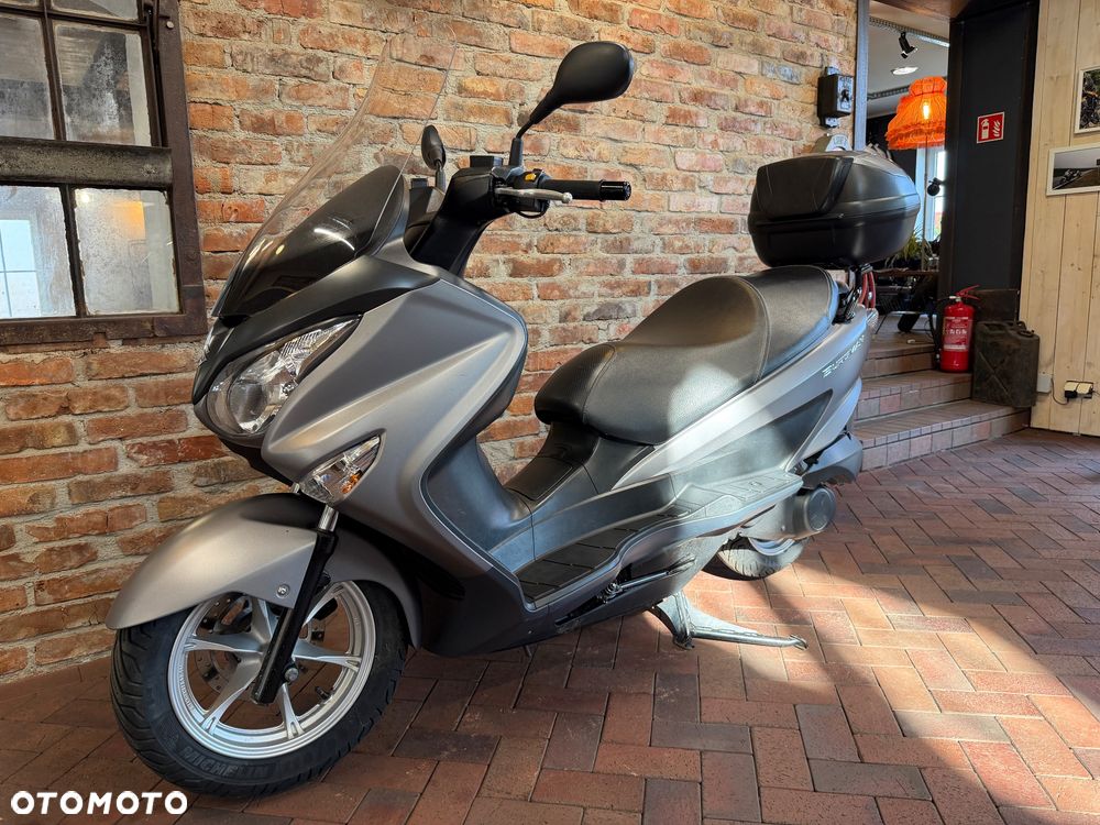 Suzuki Burgman - 5