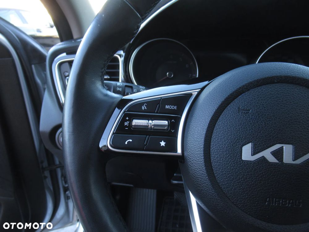 Kia Ceed 1.5 T-GDI L - 12