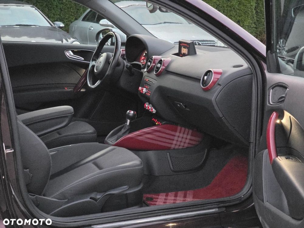 Audi A1 3-drzwiowe 1.4 TFSI 119g S tronic Attraction - 11