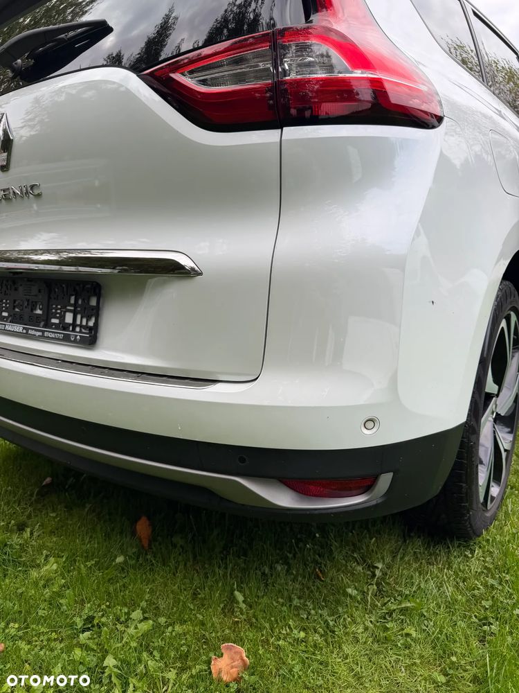 Renault Grand Scenic 2016 photo 2