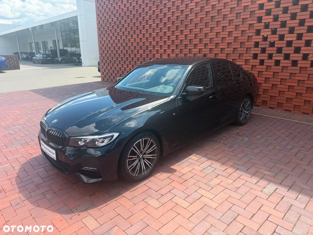 BMW Seria 3 320d xDrive M Sport sport - 4