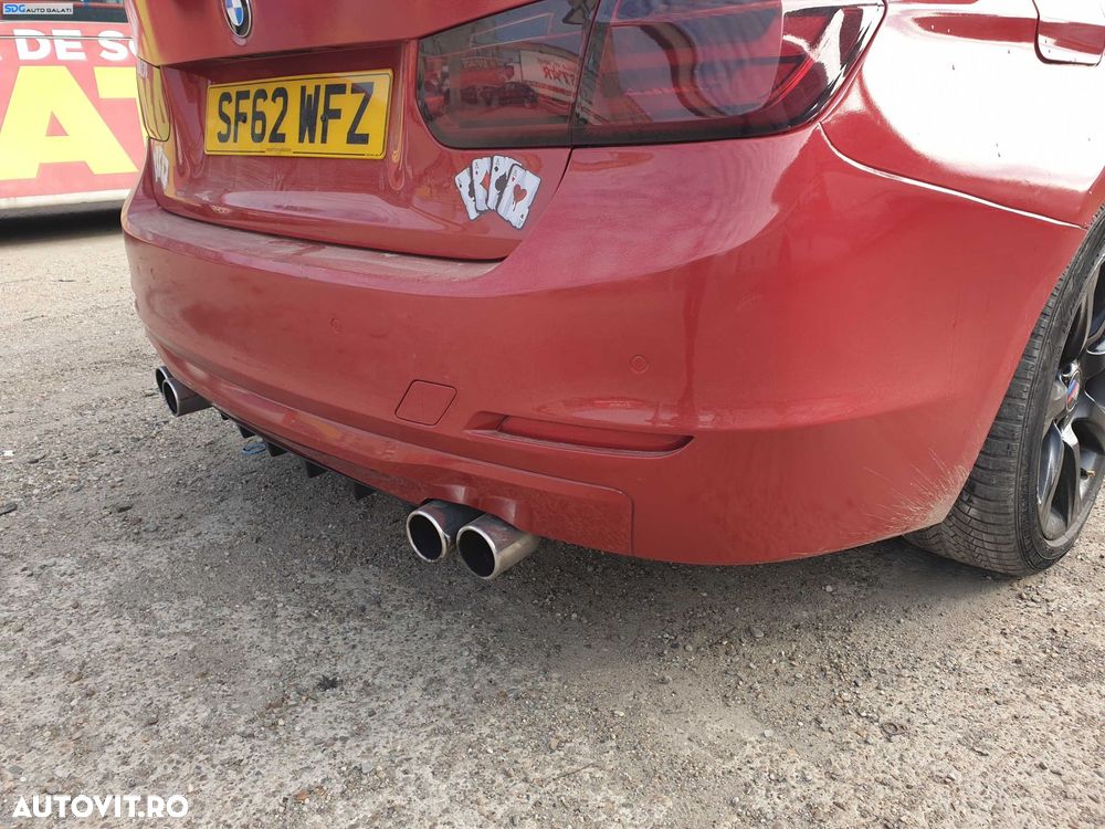 Bara Spoiler Spate cu Locas Senzori Parcare BMW Seria 3 F30 Sedan Berlina NFL Non Facelift 2011 - 2014 Culoare A75 Melbourne Red Metallic [K1132] - 2