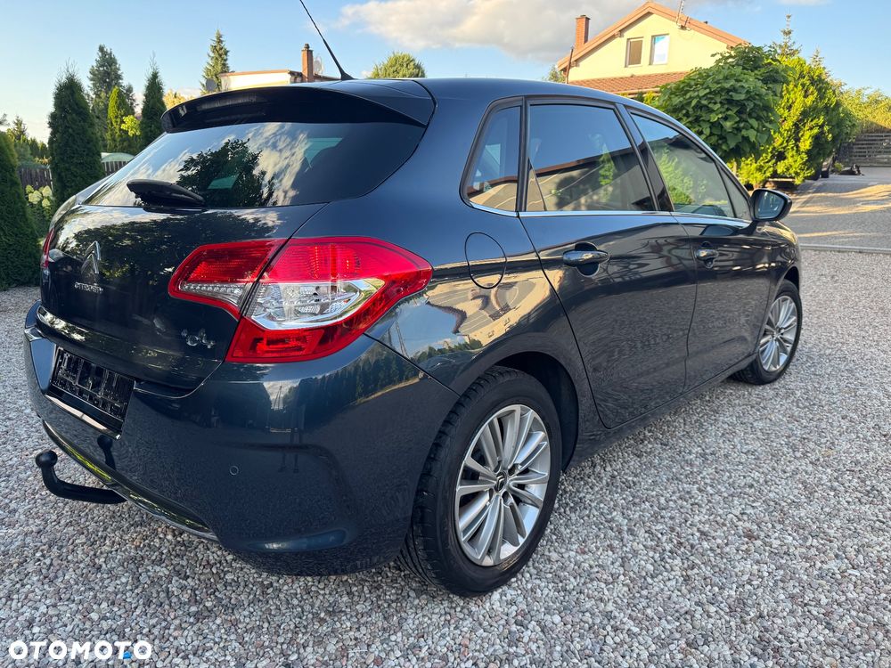 Citroën C4 HDi 115 Exclusive - 13