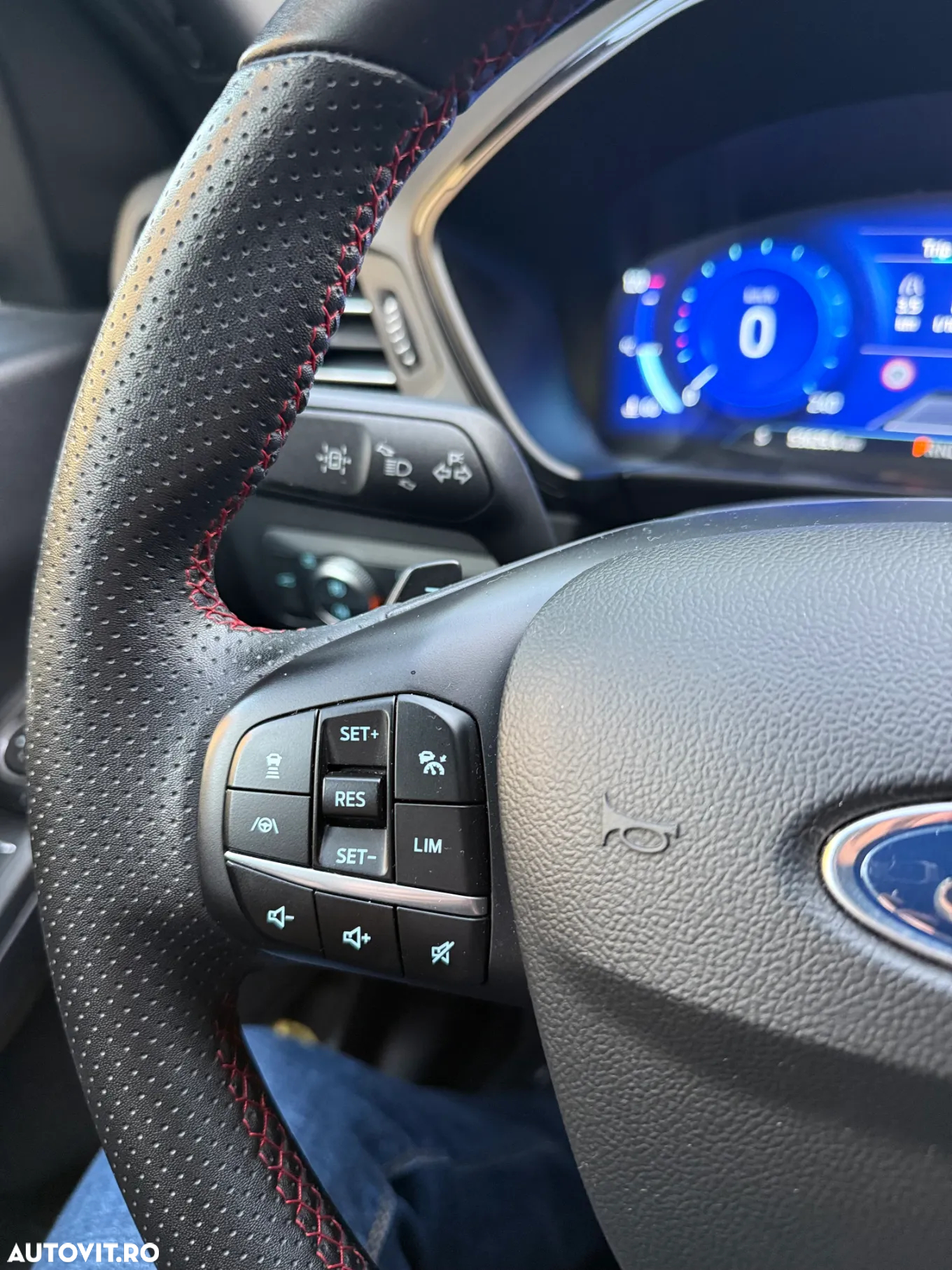 Ford Kuga 2.0 EcoBlue A8 AWD ST Line X - 20