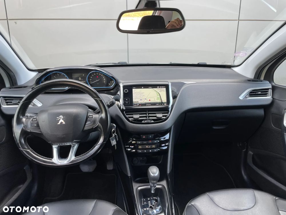 Peugeot 2008 PureTech 110 Stop&Start EAT6 Crossway - 13