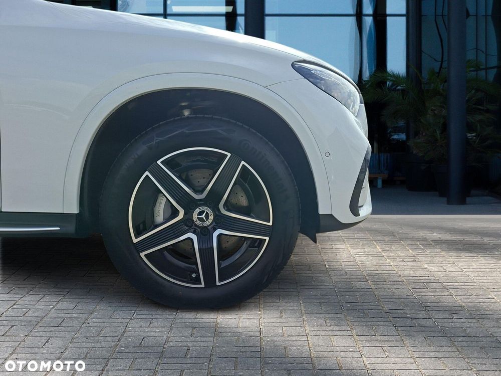 Mercedes-Benz GLC - 16