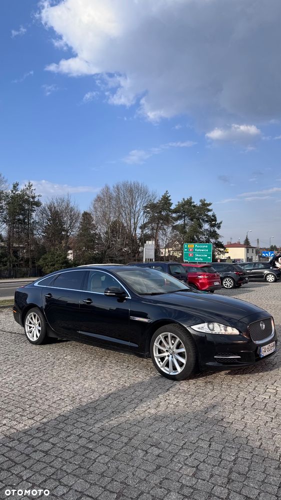 Jaguar XJ 3.0 D V6 LWB Premium Luxury - 6