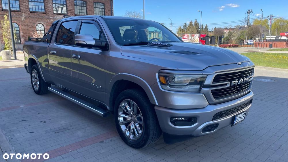 RAM 1500 5.7 Crew Cab Laramie - 4