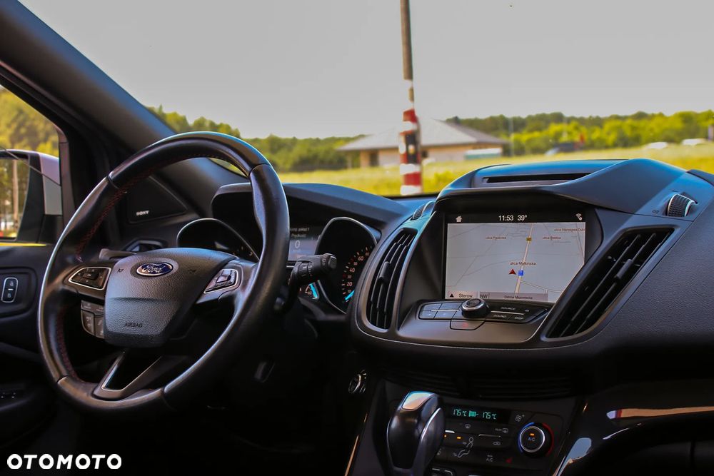 Ford Kuga 2.0 TDCi AWD ST-Line - 30
