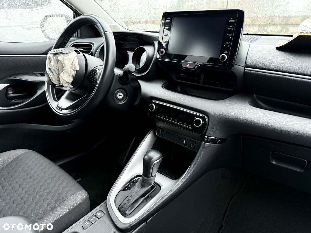 Toyota Yaris Hybrid 1.5 Executive - 16