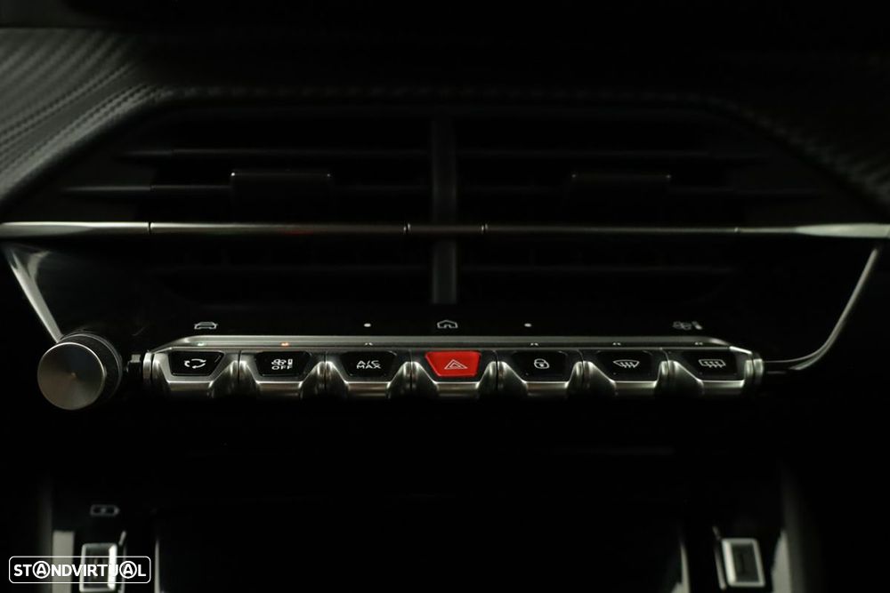 Peugeot 208 1.2 Hybrid Allure e-DCS6 - 12