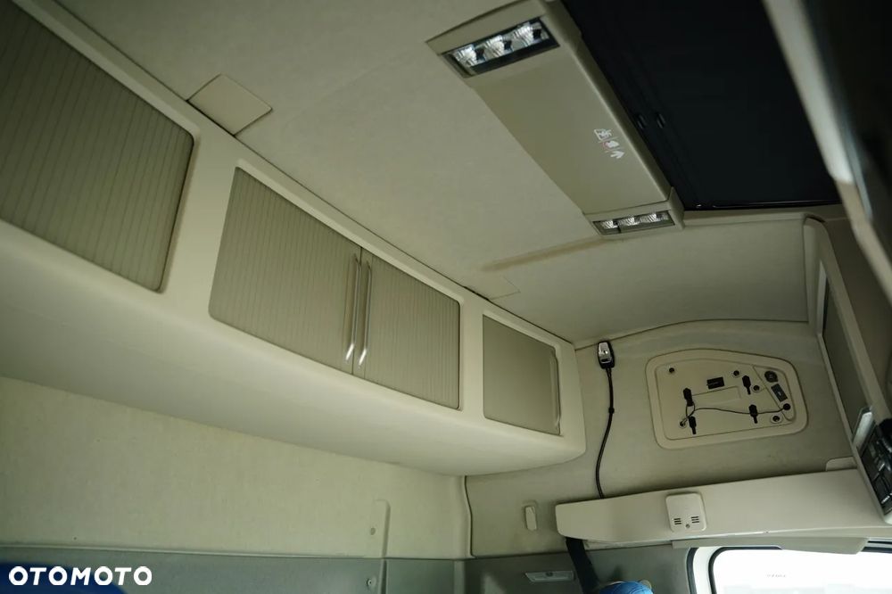 Volvo FH 500 / KLIMA POSTOJOWA / I-SHIFT / 2022 / EURO 6 - 33