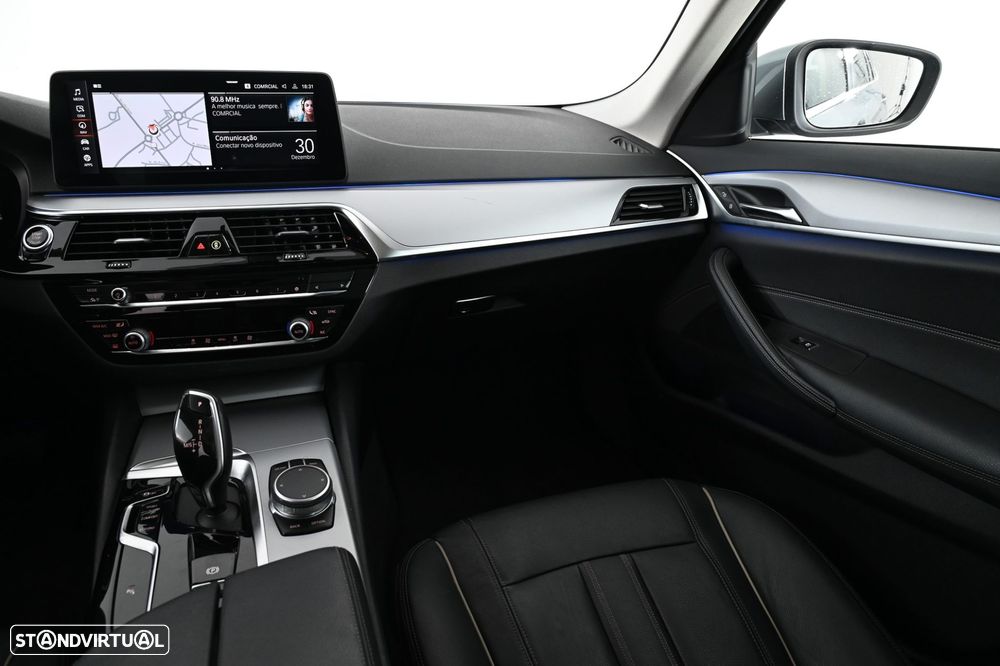 BMW 520 d Auto - 13