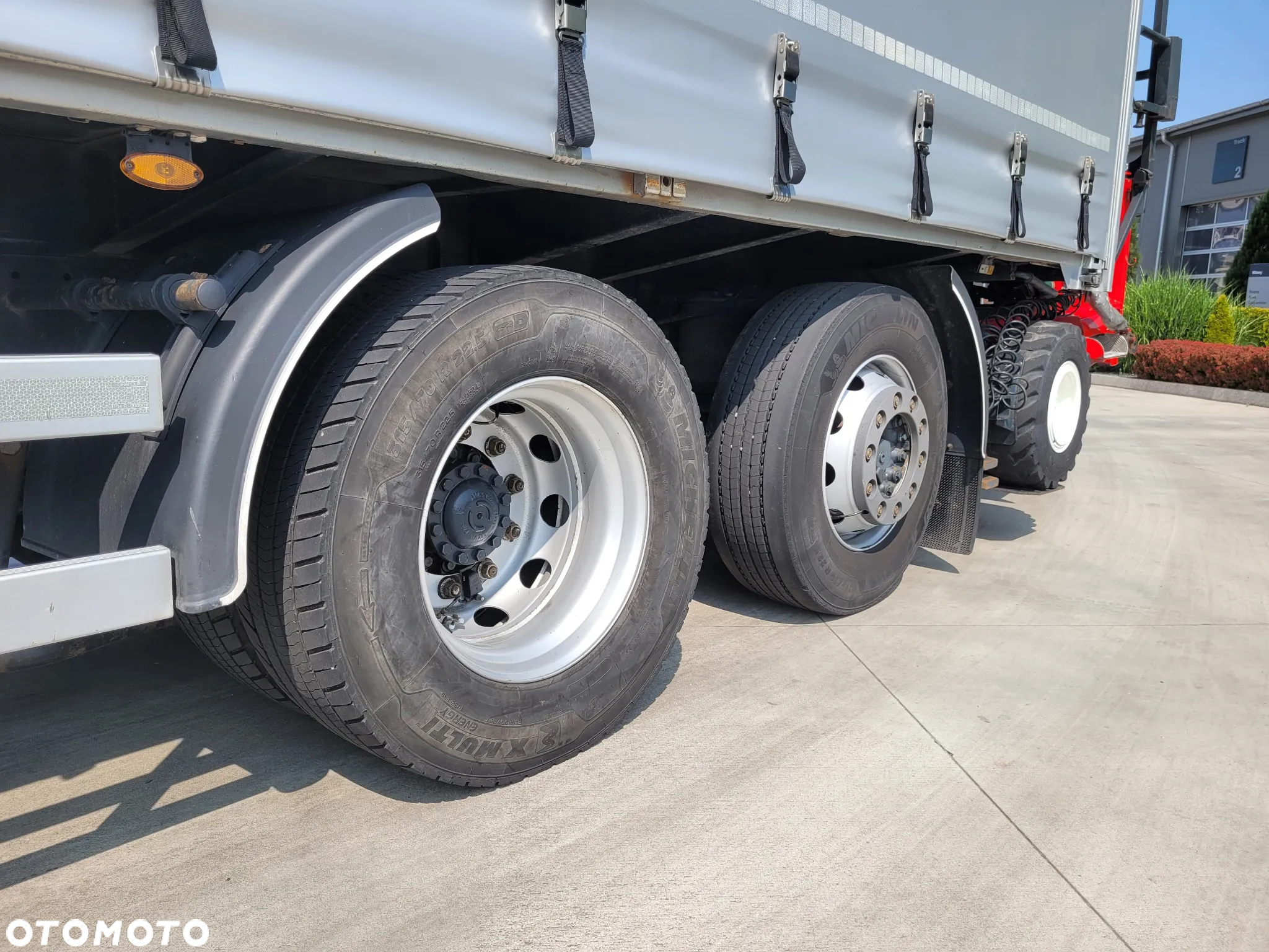 Iveco STRALIS NP 460 LNG / RETARDER / PODNOSZONA OŚ - 8