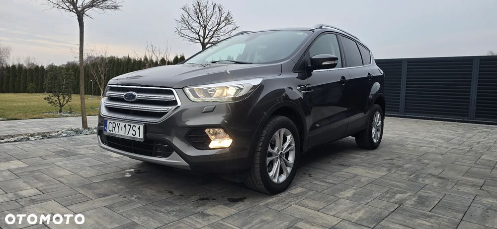 Ford Kuga 1.5 EcoBoost 2x4 Titanium - 2