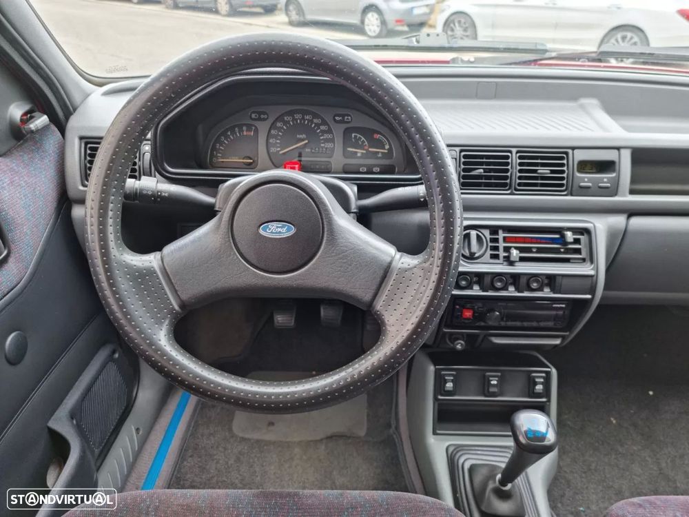 Ford Fiesta XR2i 1.6 16V — fotografia 15
