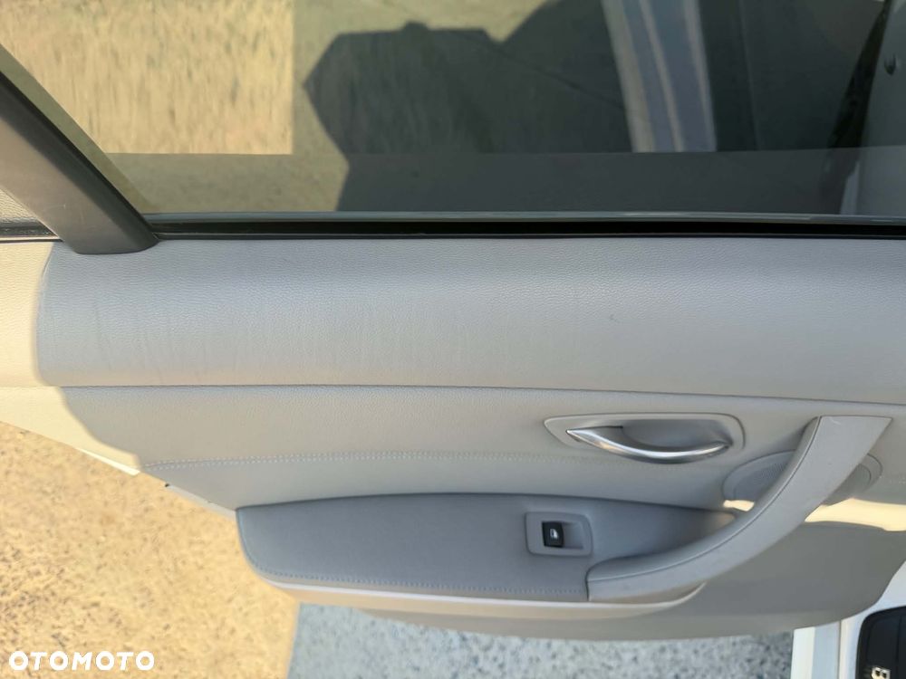 BMW Seria 3 320d DPF - 14