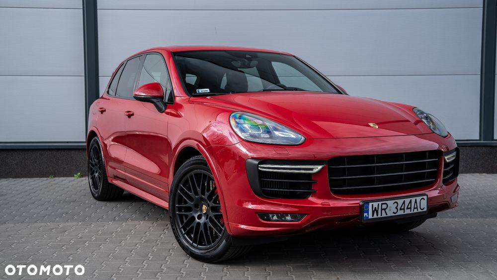 Porsche Cayenne GTS - 1