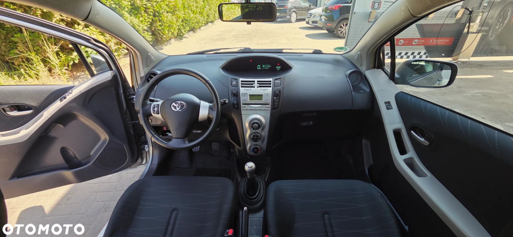 Toyota Yaris 1.3 Luna A/C - 30