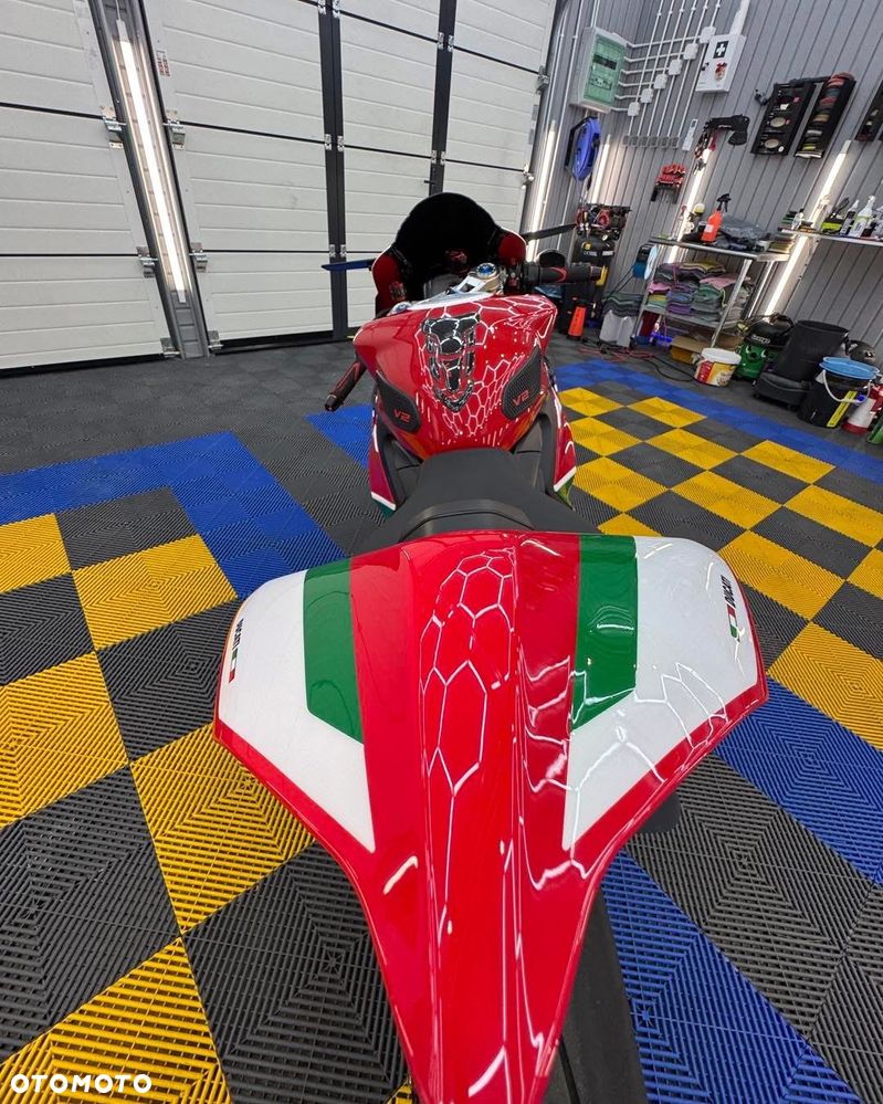 Ducati Panigale V2 - 5