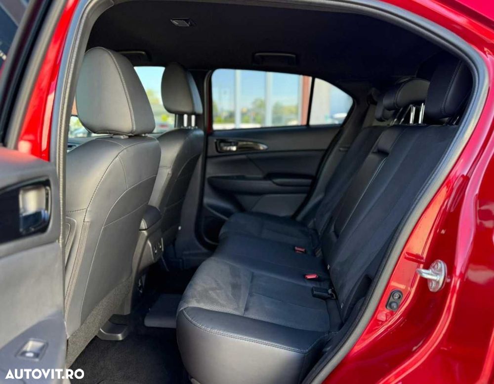 Mitsubishi Eclipse-Cross - 17