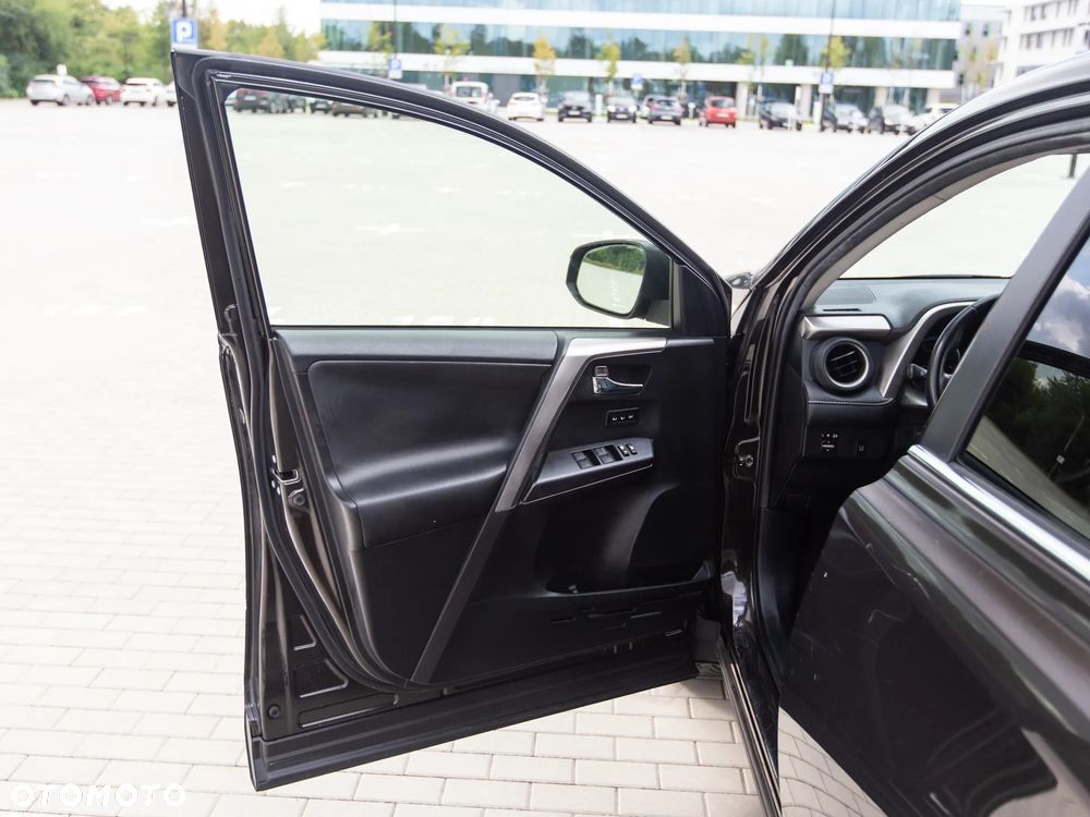 Toyota RAV4 2.0 D-4D 4x2 Start-Stop Executive - 17