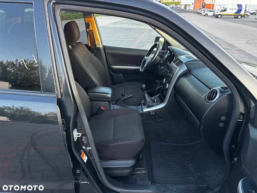 Suzuki Grand Vitara 2.4 Premium EU5 - 22