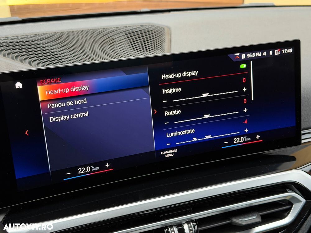 BMW Seria 3 318d Aut. Sport Line - 24