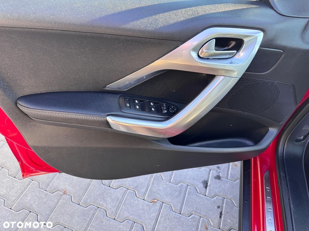 Peugeot 2008 1.2 Pure Tech Crossway S&S EAT6 - 19