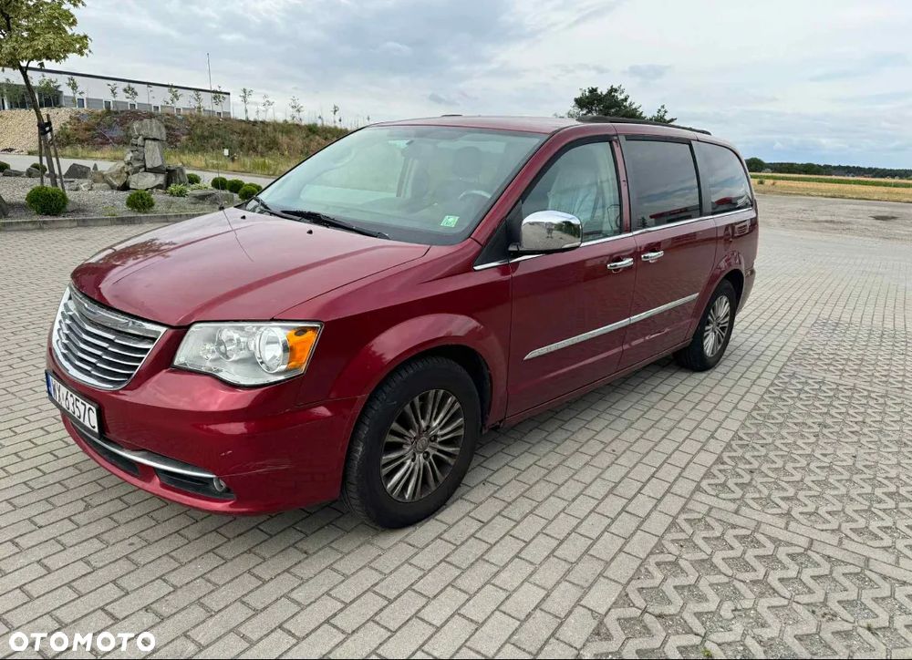 Chrysler Town & Country 3.6 Limited - 1