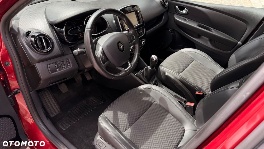Renault Clio - 15