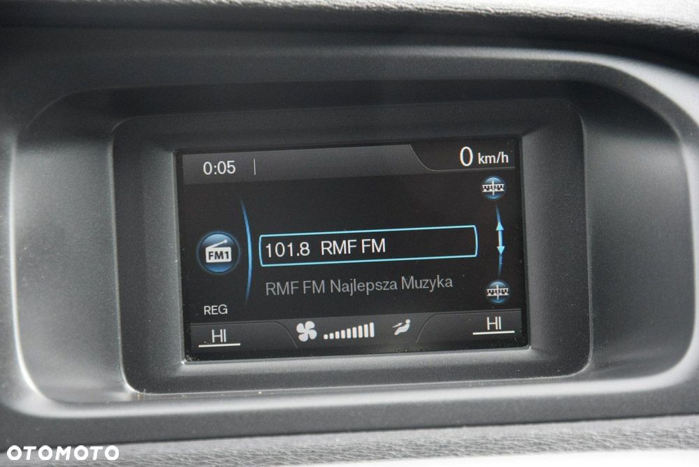 Volvo V40 D2 - 23