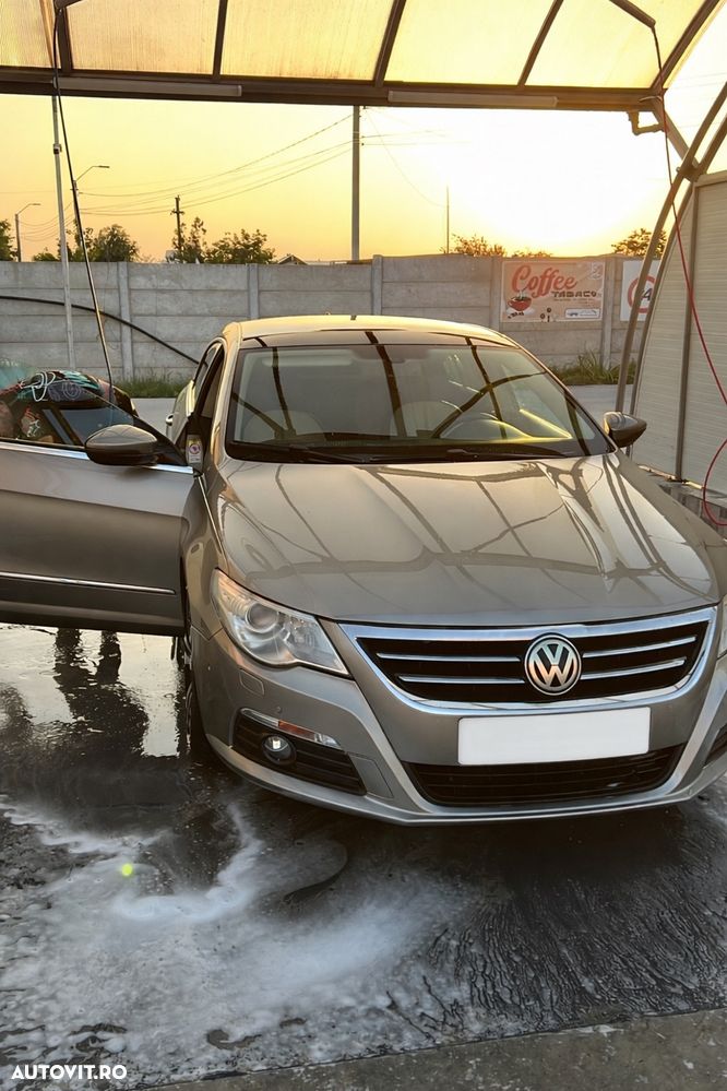 Volkswagen Passat CC 2.0 TDI 4Motion DSG - 9