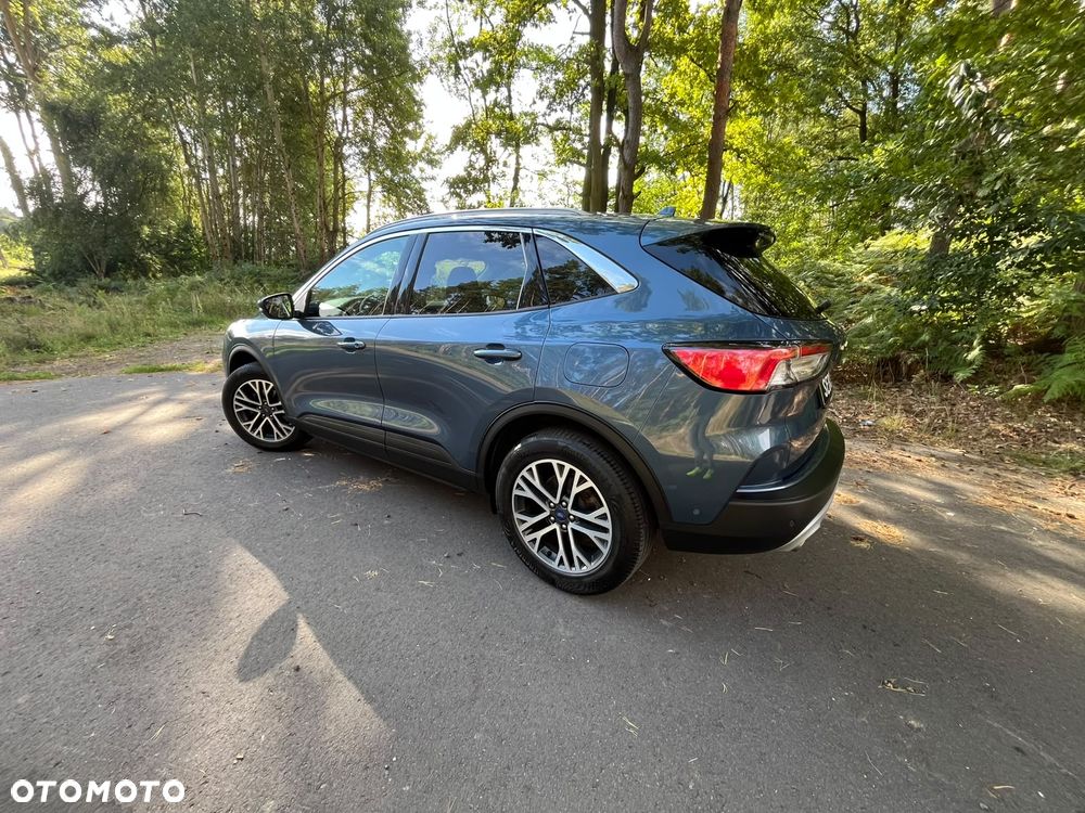 Ford Kuga - 31