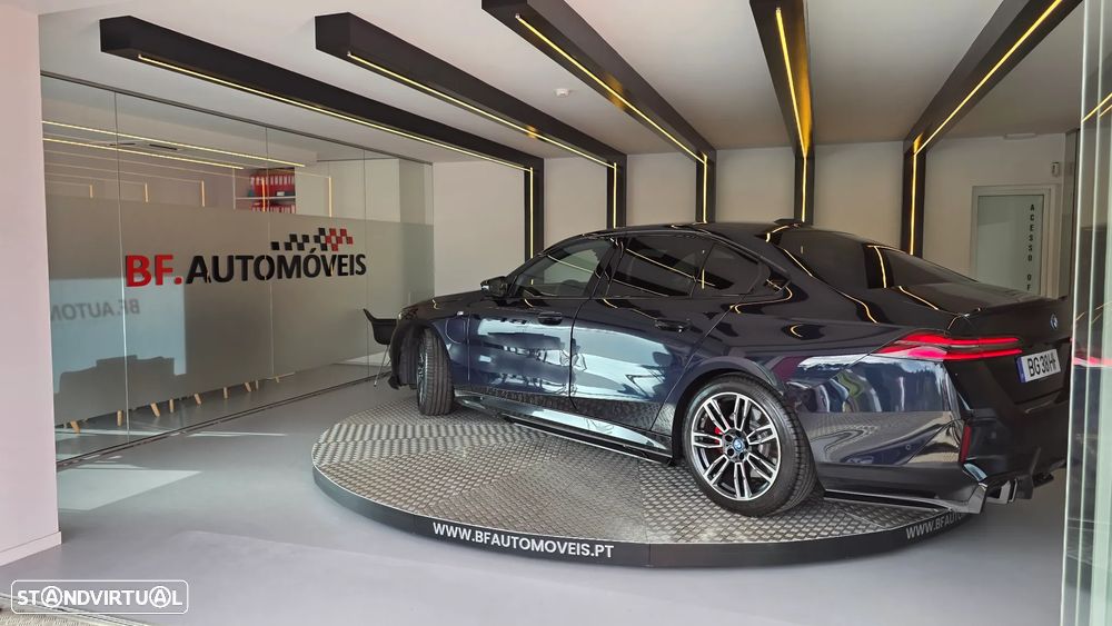 BMW 530 e Pack Desportivo M Pro - 16